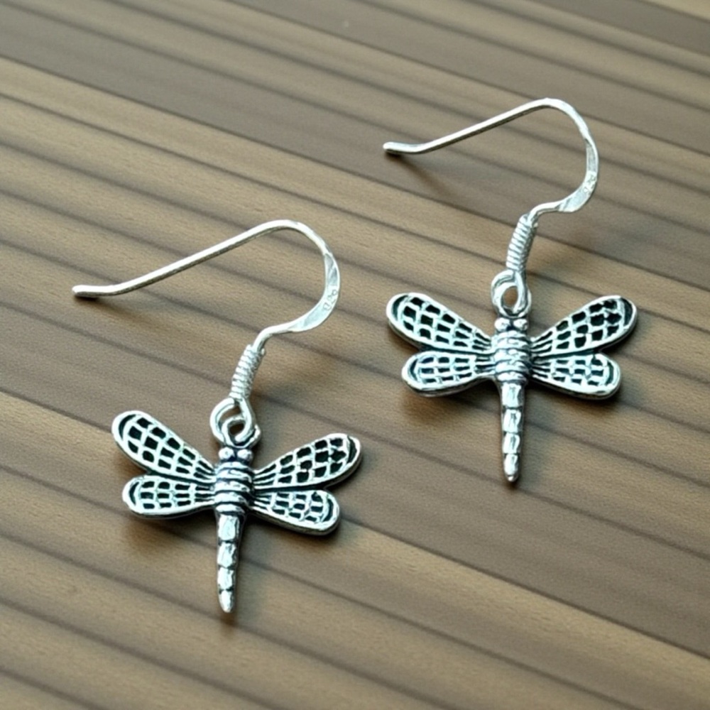 NWT 925 Sterling Silver Dragonfly Filigree Dangle Earrings! Hypoallergenic! NEW! - Picture 2 of 6